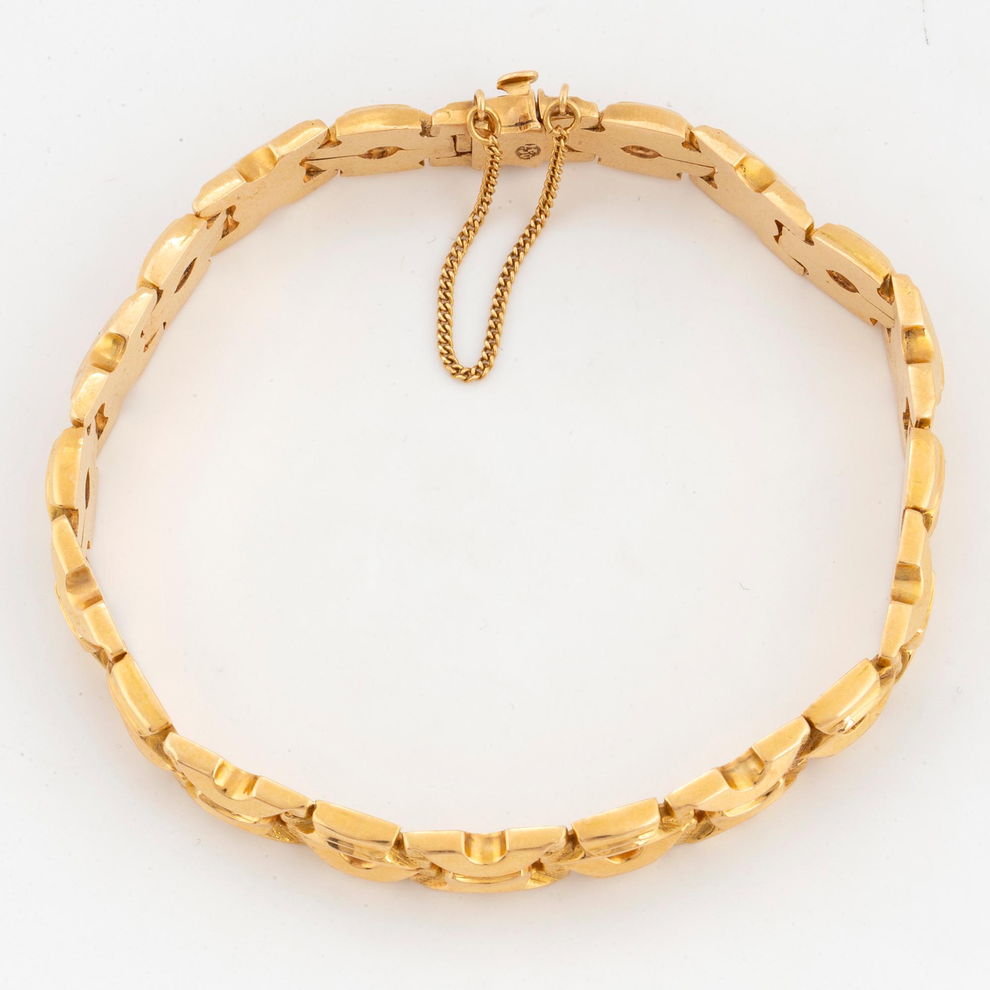 18K gold Italian bracelet.