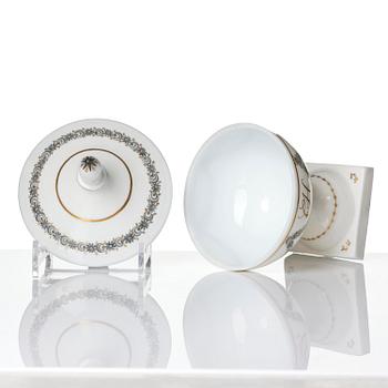A Swedish glass suger bowl with cover, Strömsbäcks glass works, circa 1800.