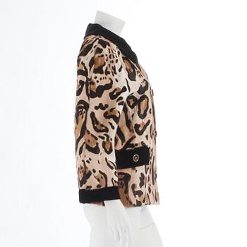 DOLCE GABBANA, a leopard printed fur coat.Size 30/44.