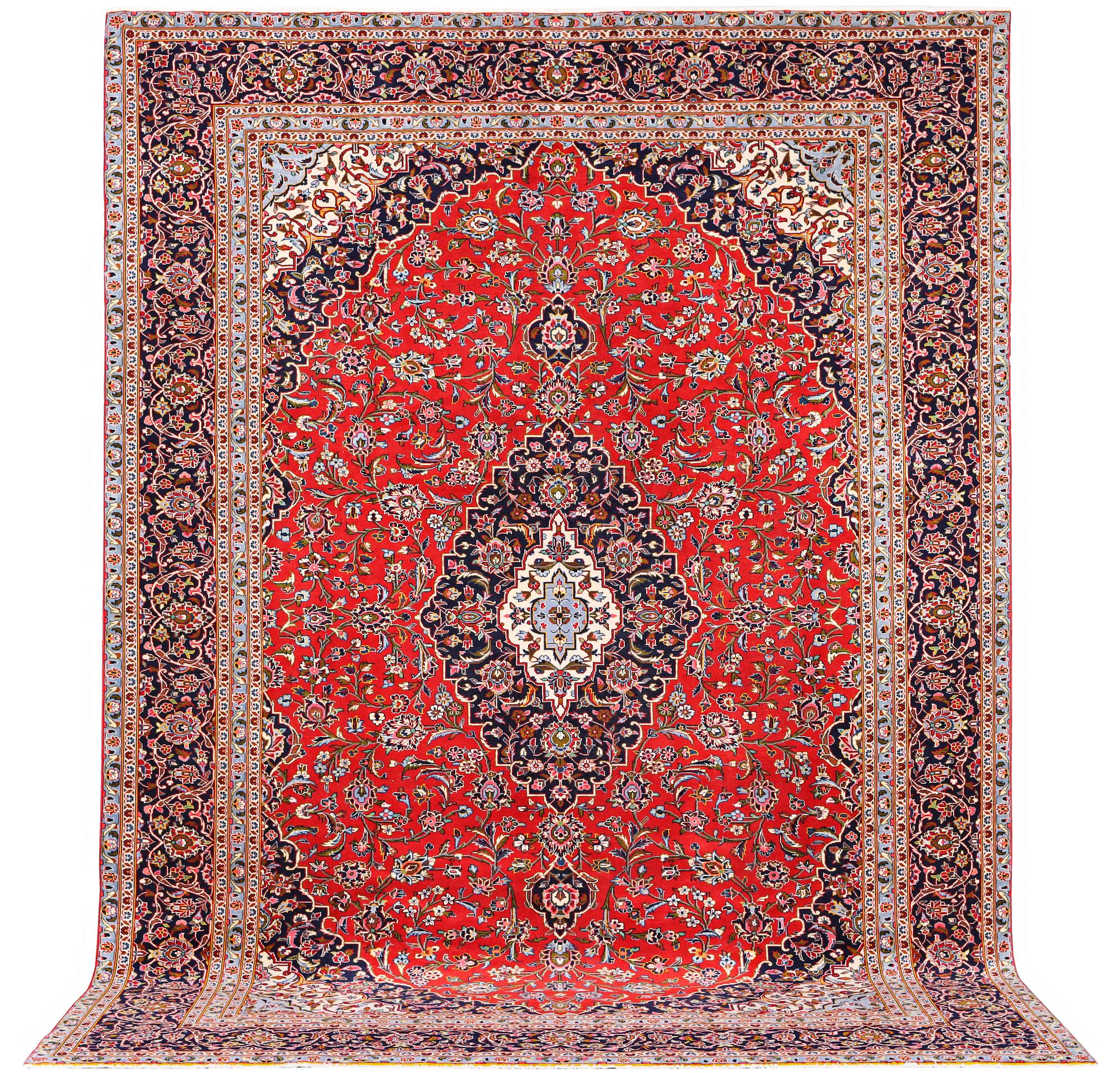 Matta, Keshan, ca. 395 x 276 cm.