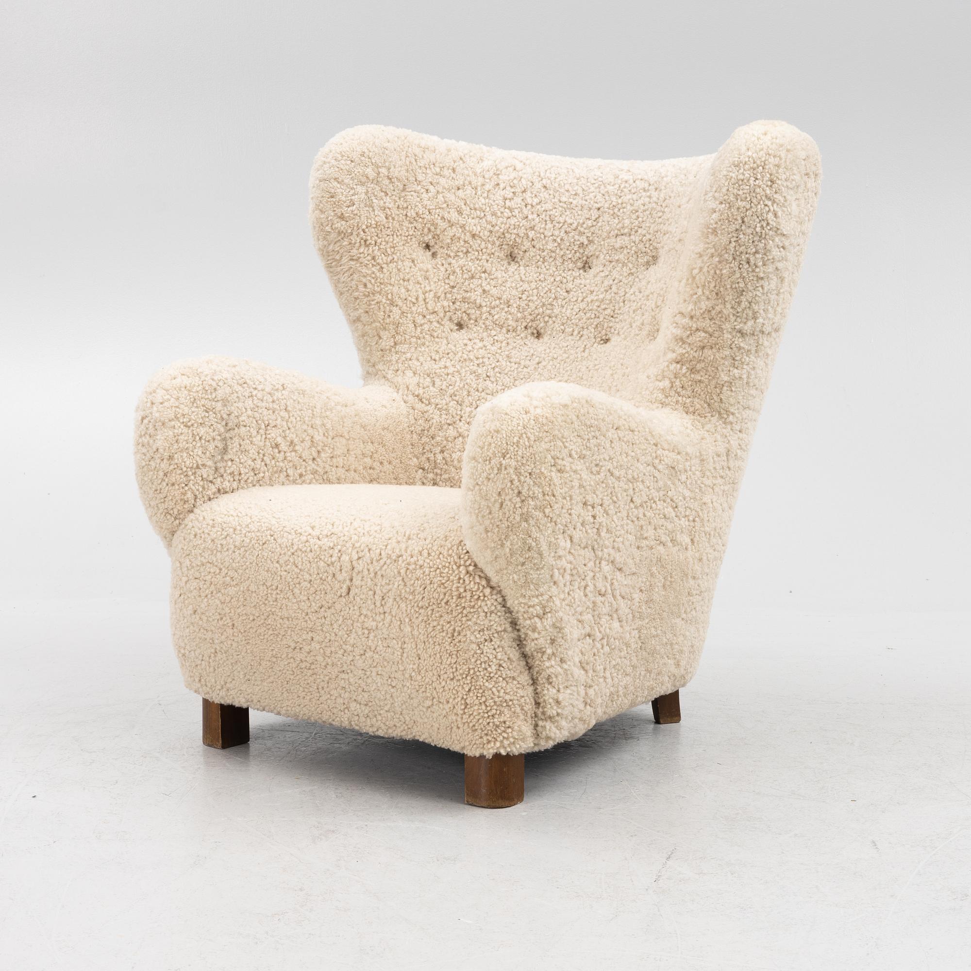 A Scandinavian Modern armchair, mid-20th Century.
