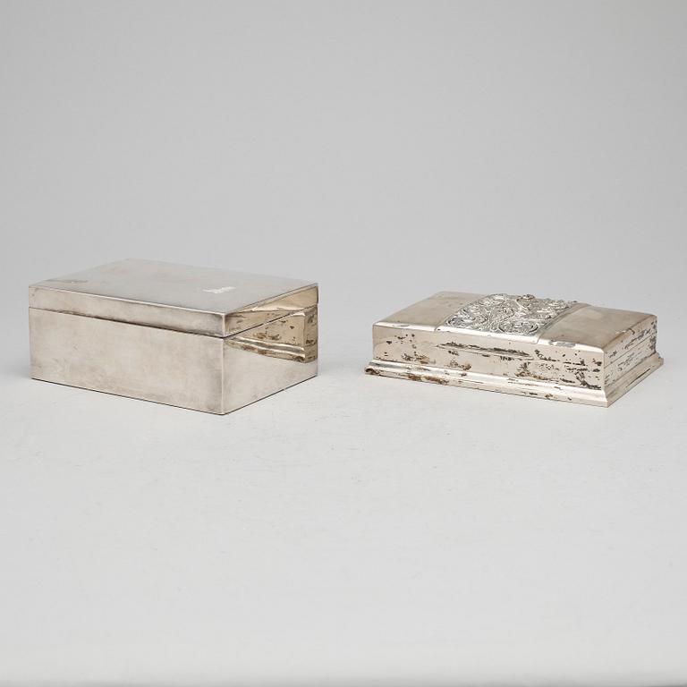 SKRIN, 2 st, silver, bland annat Thailand, 1900-talets första hälft.