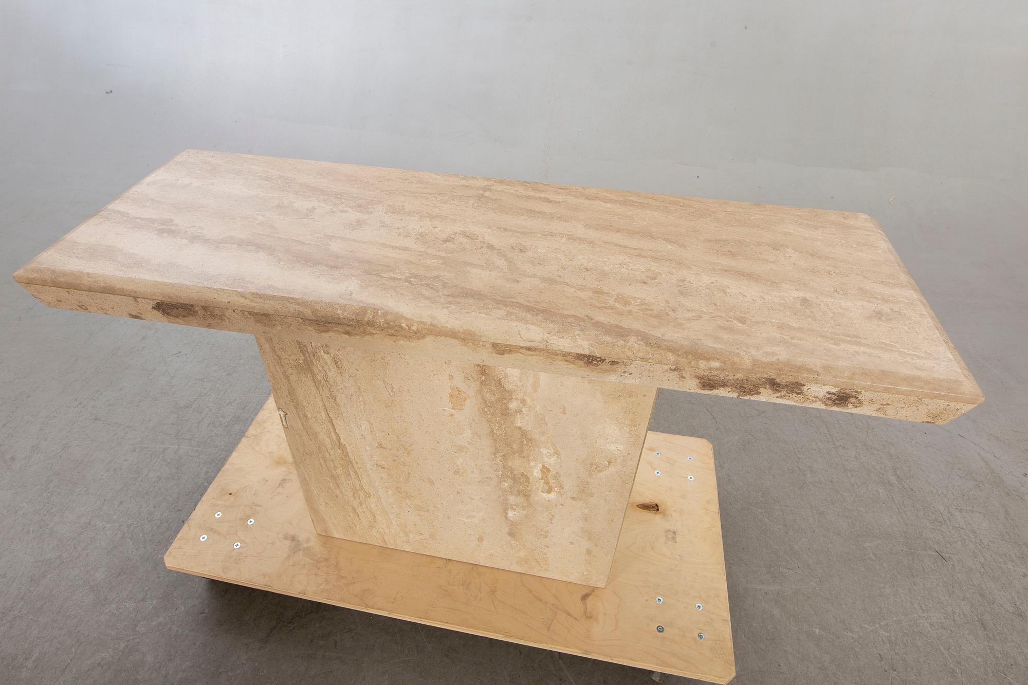 Sideboard 1900-talets senare del.