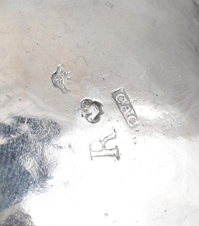 BÄGARE, silver, oidentifierad mästare, Stockholm, 1705. Vikt ca 68g.