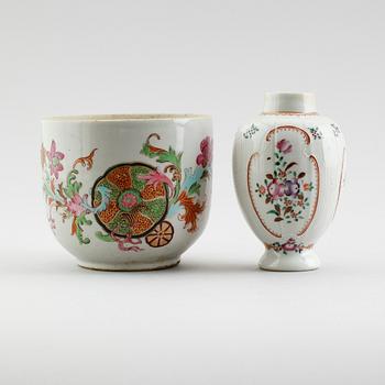 SKÅL samt TEDOSA, porslin, Kina, 1700-tal.