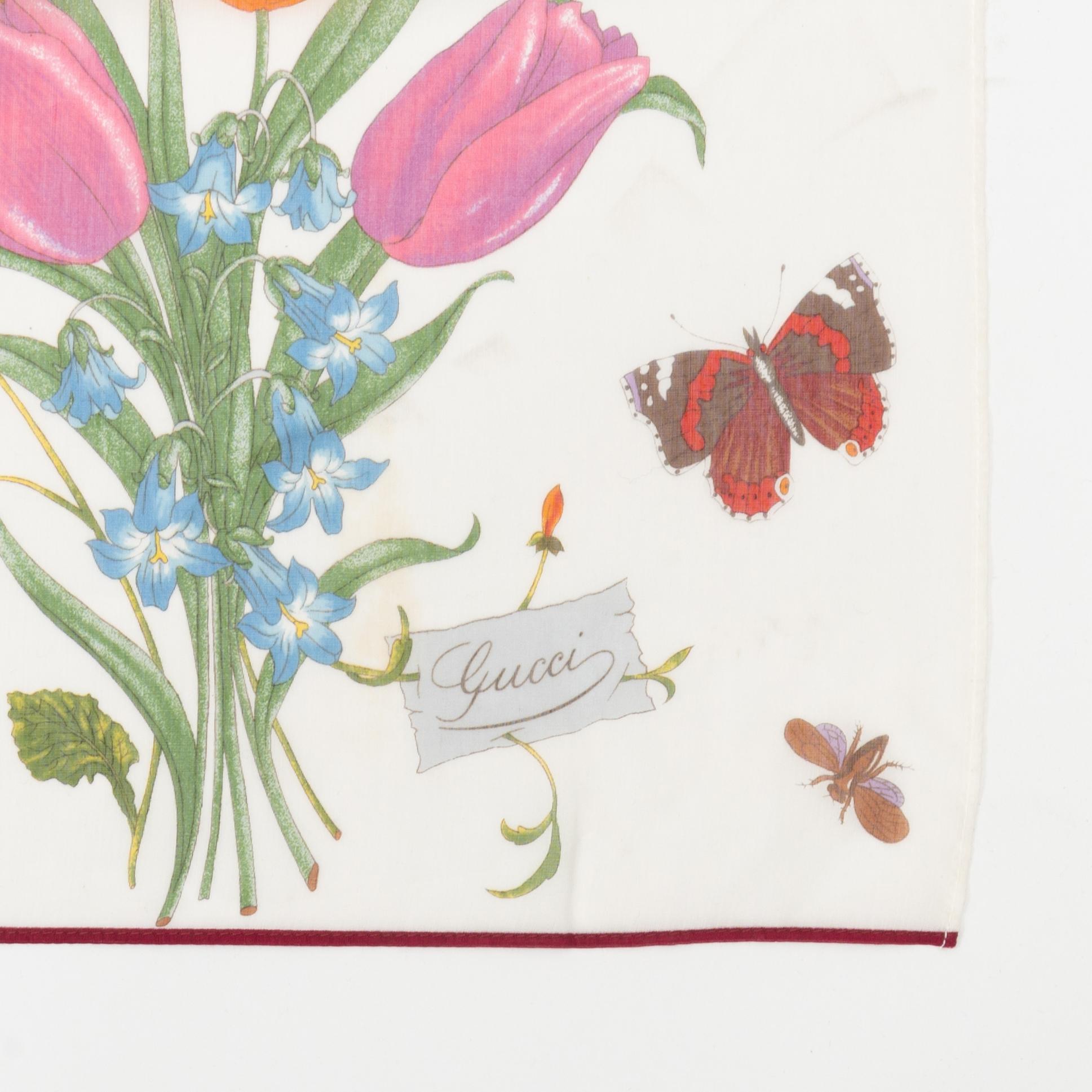 Gucci, a 'Flora' shawl.