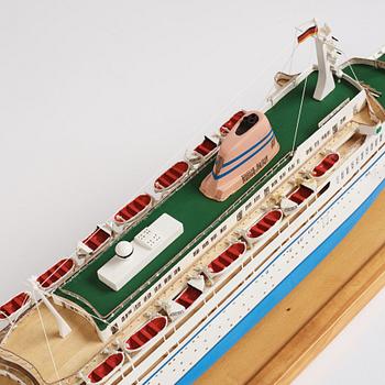 Ship model, T.S.S. Vasco da Gama, built by Gunnar Roempke in 1989.