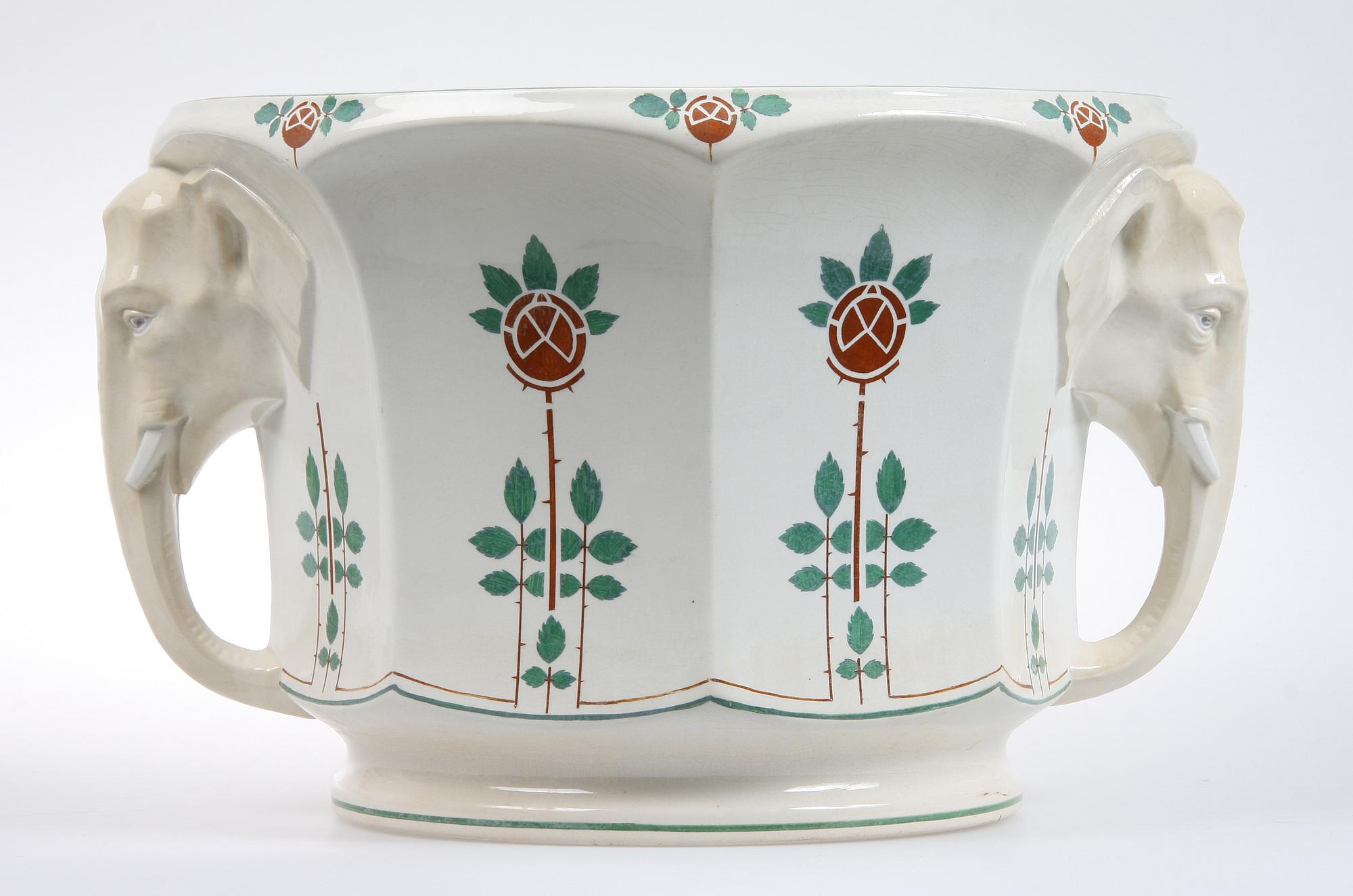 YTTERFODER, flintgods, Göteborgs porslinsfabrik, 1900-talets första hälft.