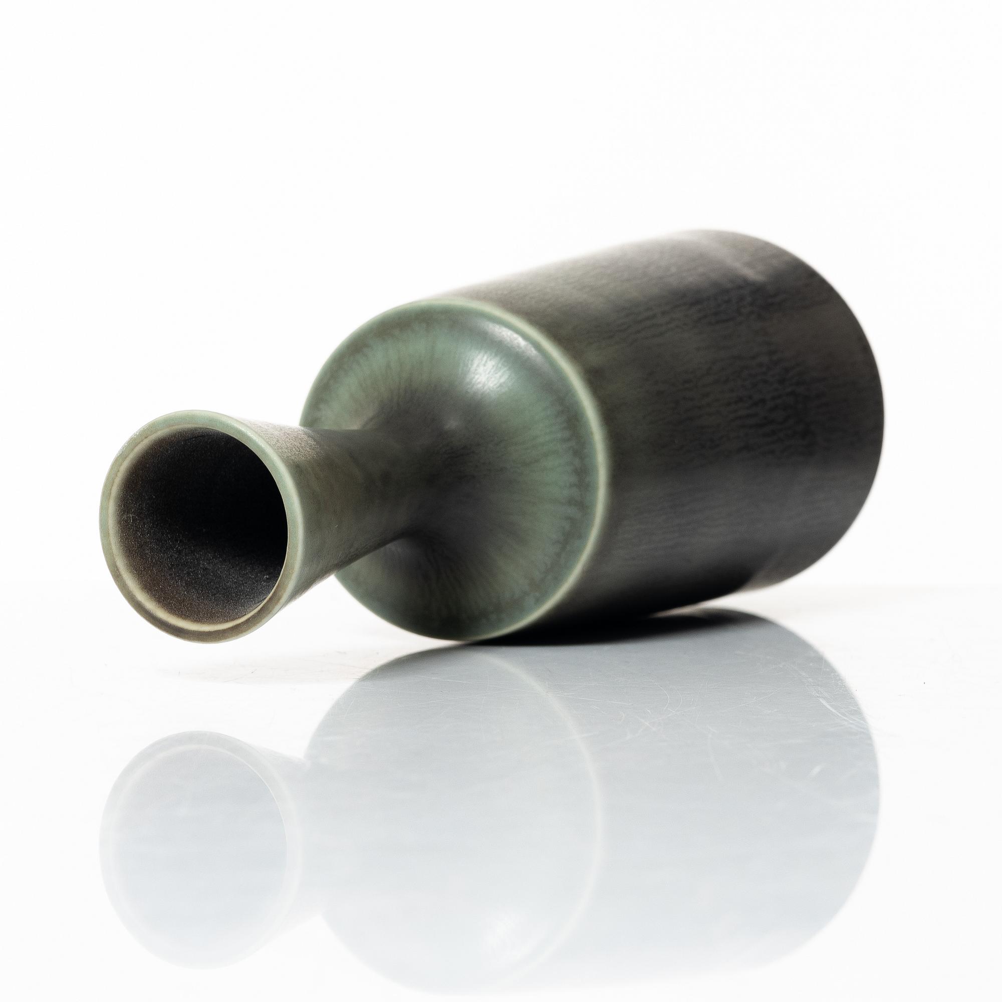 Berndt Friberg, vase, Gustavsberg Studio, 1969.