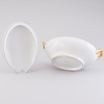 A 70-pcs set of dinnerware and for coffee, Arabia Finland 1932-1949.