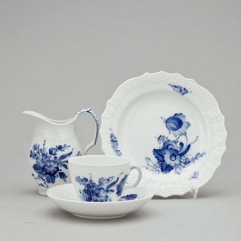 KAFFESERVIS, porslin, "Blå Blomst" Royal Copenhagen, 21 delar, 1900-talets andra hälft.