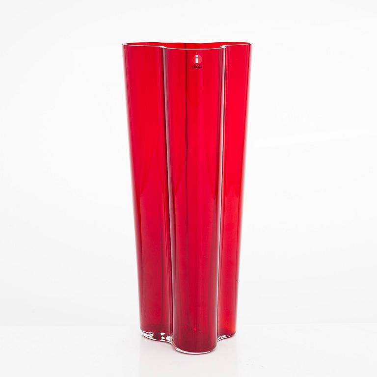 Alvar Aalto, maljakko, "255", signeerattu Iittala.
