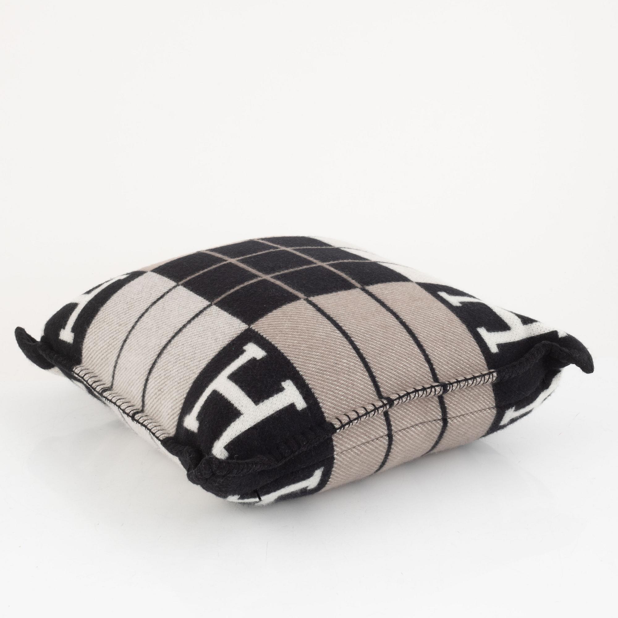 Hermès, cushion, 'Coussin Avalon'.