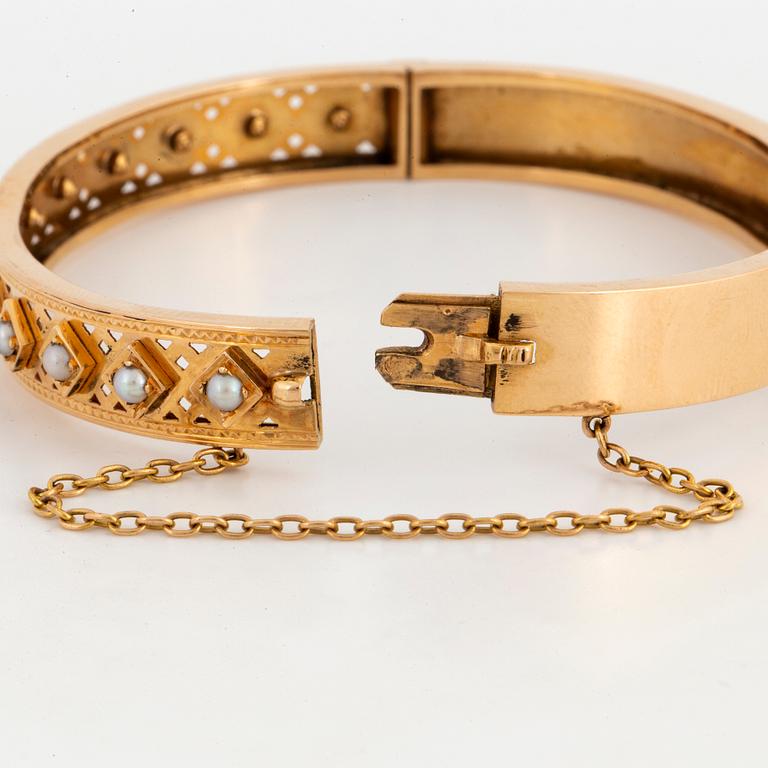 ARMRING, med småpärlor.