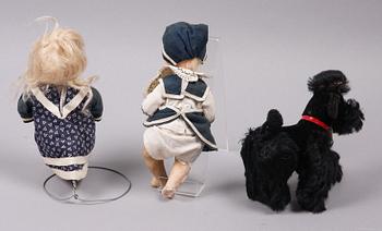 DOCKOR, 2 st, samt HUND, Bl.a Steiff.