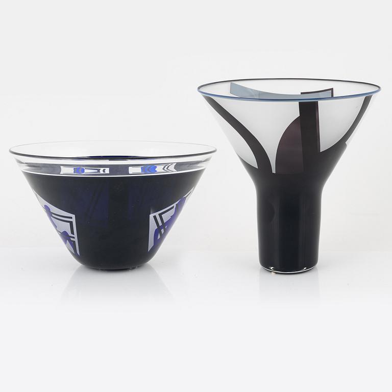 Klas-Göran Tinbäck, a unique vase, executed in his own studio, 1996.