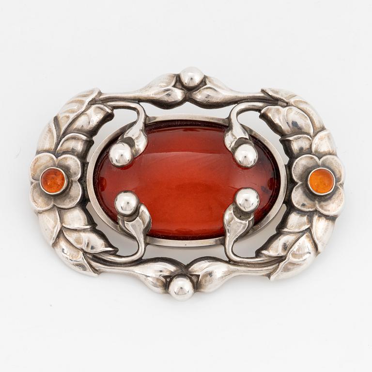Georg Jensen brosch 169 silver med bärnsten.