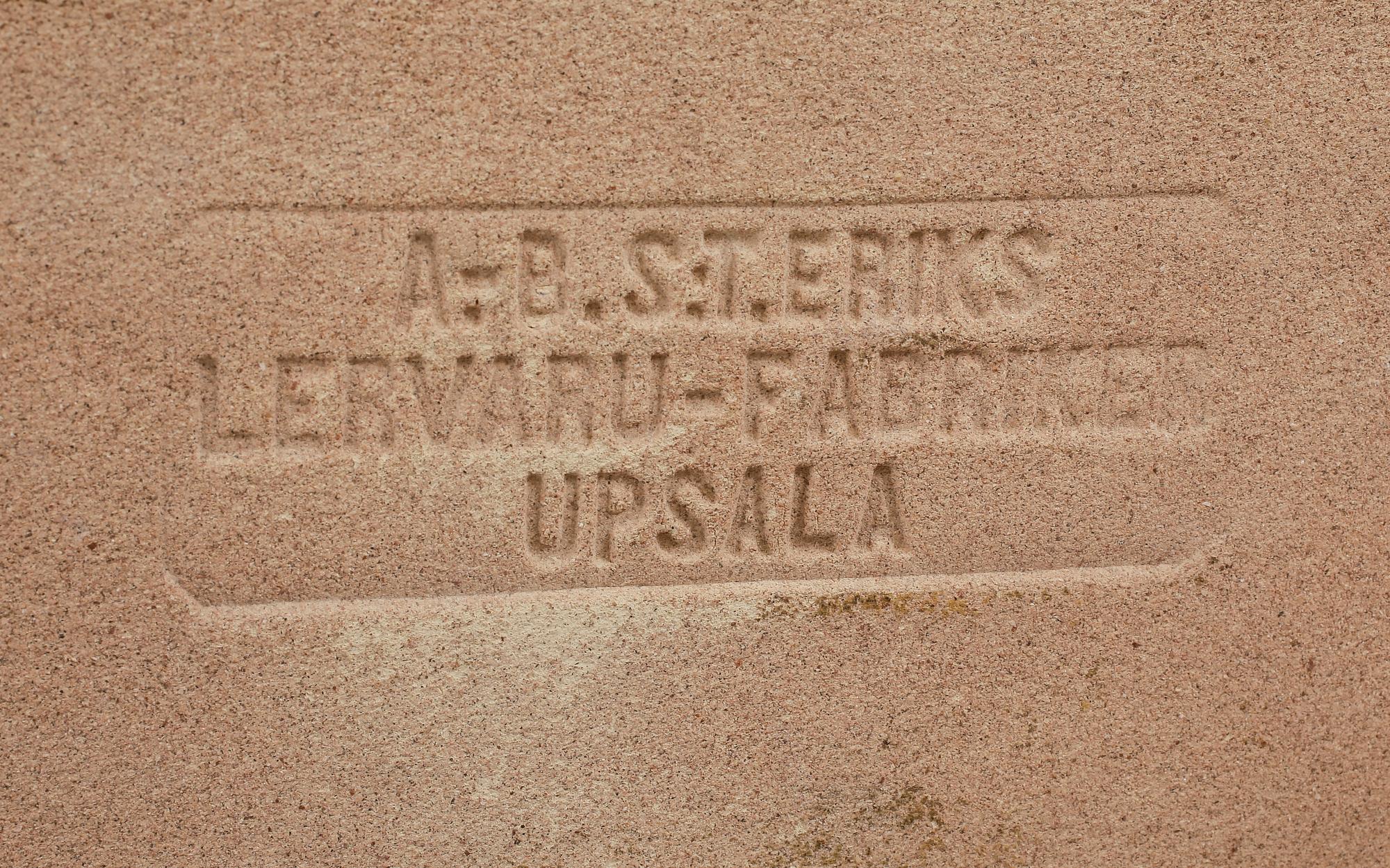 TEBORD, fajans, S:t Eriks Lervarufabriker, Uppsala, omkring 1900-talets mitt.
