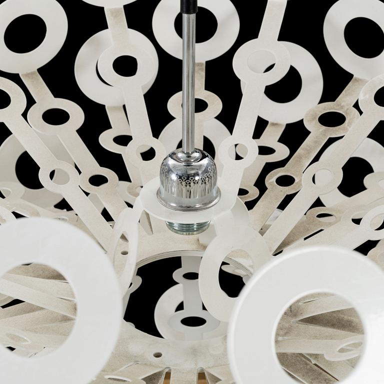 A CEILING LAMP "DANDELION" BY RICHARD HUTTEN FOR MOOOI.
