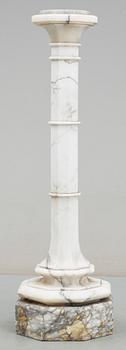 PIEDESTAL, marmor, 1800/1900-tal.