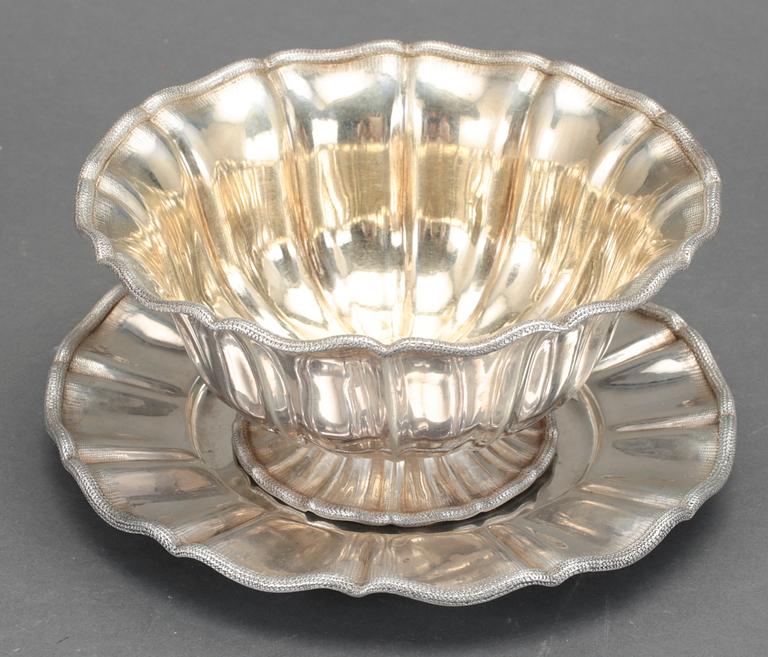 SÅSSKÅL, silver, Gustaf Möllenborg Feron, 1856. Vikt ca 458g.