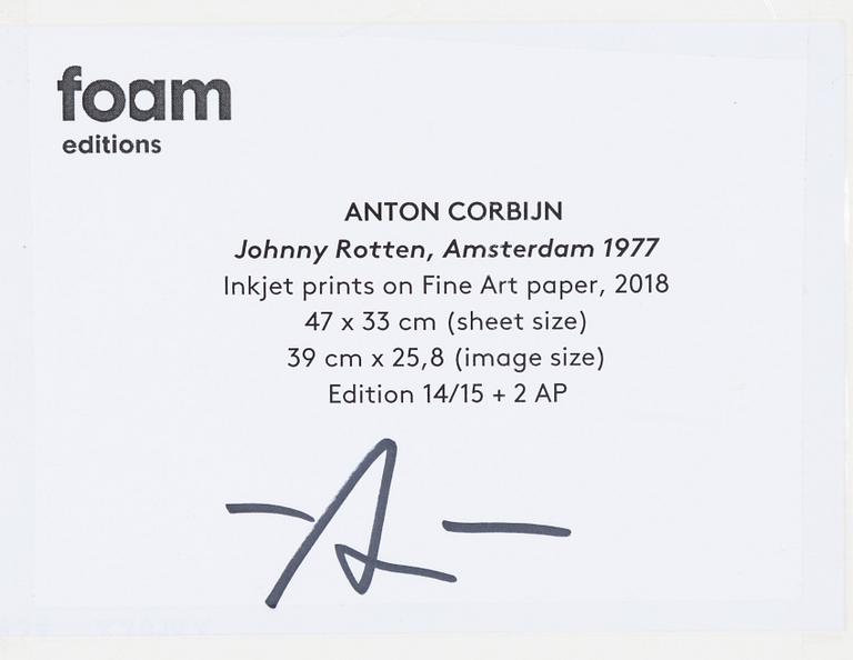 Anton Corbijn, "Johnny Rotten, Amsterdam", 1977.