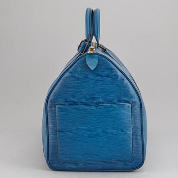 LOUIS VUITTON, a 'Keepall 55 Epi' weekendbag.