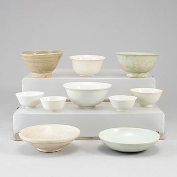 Ten ceramic bowls and cups, Ming, South east asian, and Qing, 17-19th century.