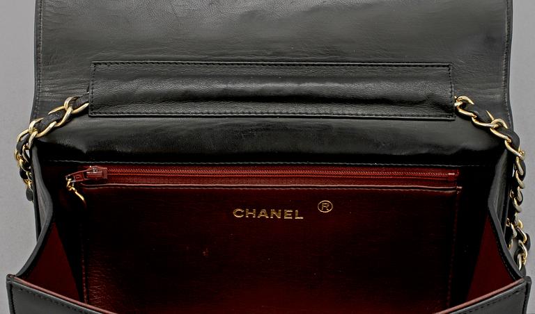 AXELREMSVÄSKA, Chanel.