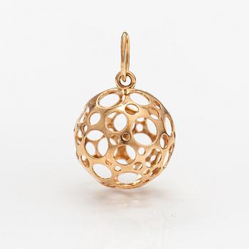 Liisa Vitali, A 14K gold pendant "Leppäkerttu". Westerback, Helsinki 1968.