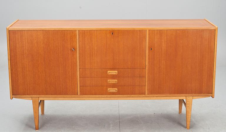 SIDEBOARD, 1900-talets andra hälft.