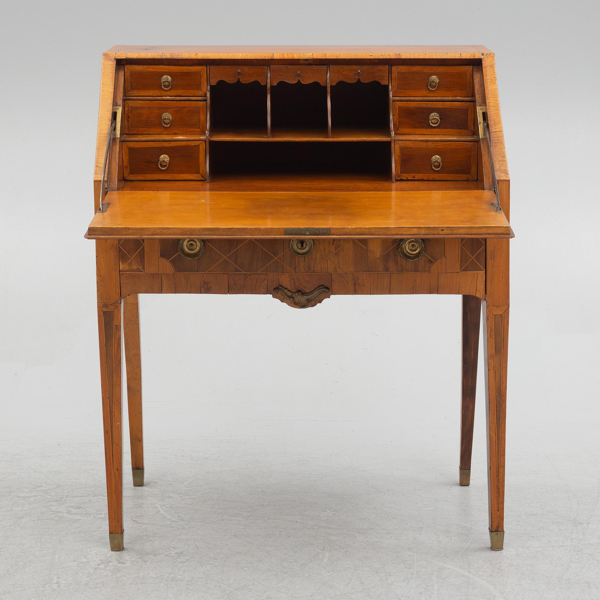 A Gustavian secretaire, late 18th century.