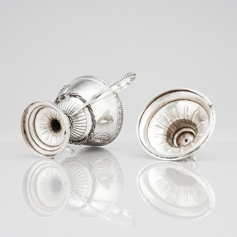 A Swedish Gustavian 18th century silver sugar bowl with lid, mark of Johan Fagerberg, Karlskrona 1788.