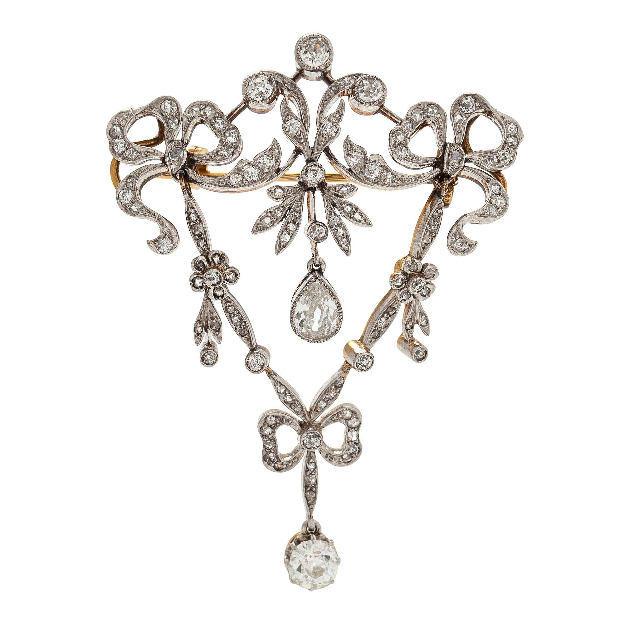 A Belle Époque old-cut diamond brooch in 17K gold and platinum.