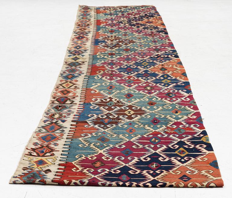 Matta, antik Sivrihisar kelim, Eskişehir området, ca 374 x72 cm.