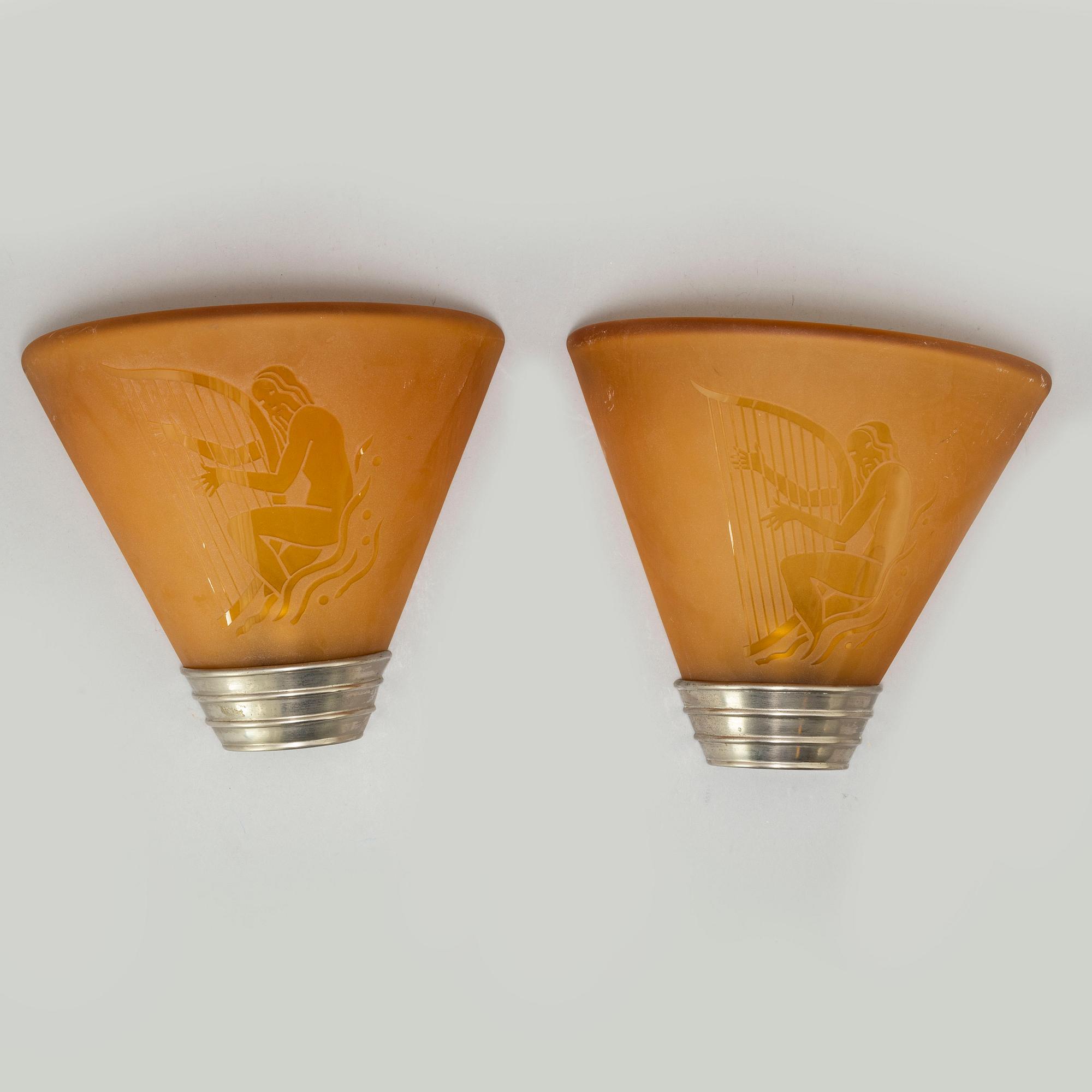 VÄGGLAMPOR, ett par, 1940-tal.