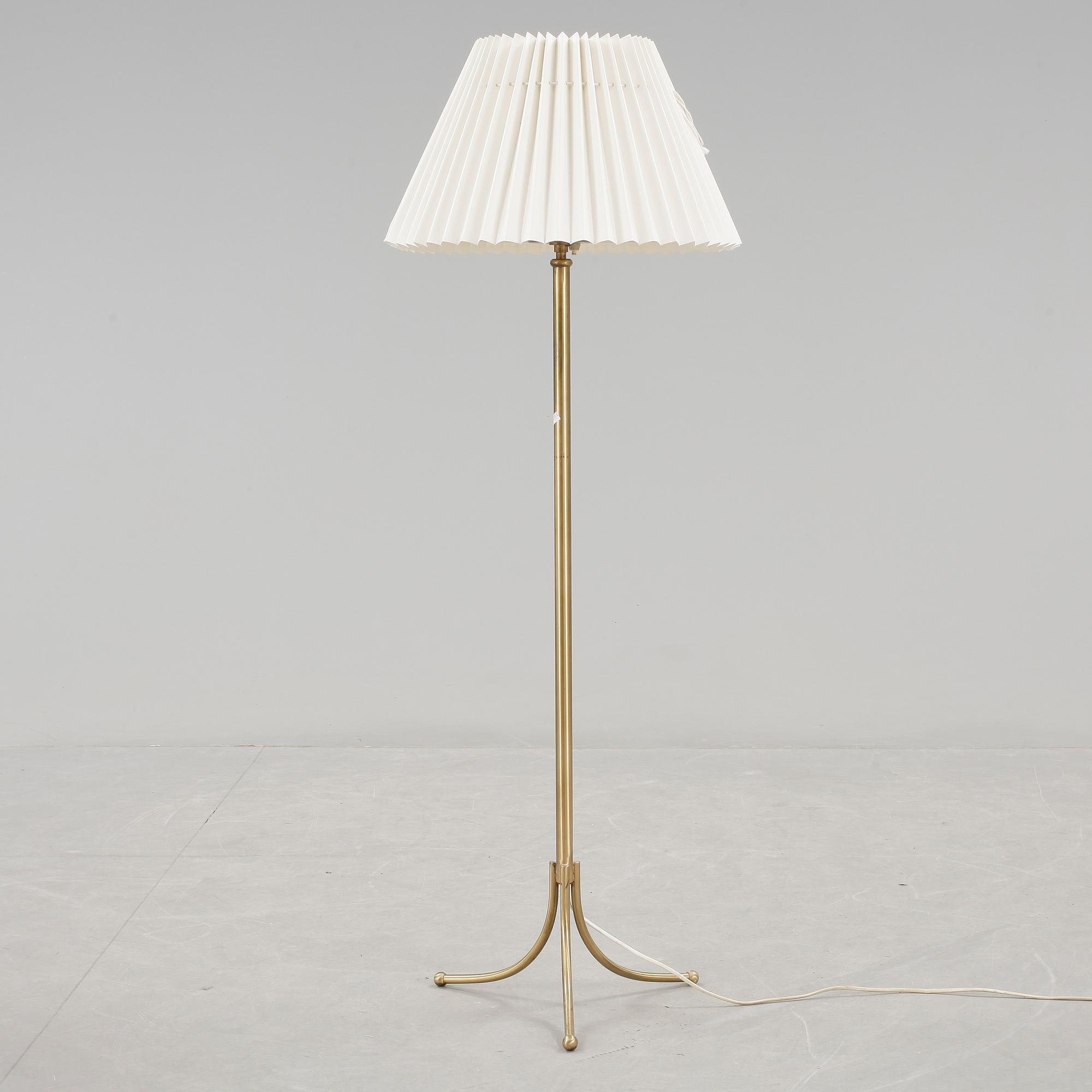 GOLVLAMPA, "G2326", Josef Frank, Svenskt Tenn, 1900-talets andra hälft.