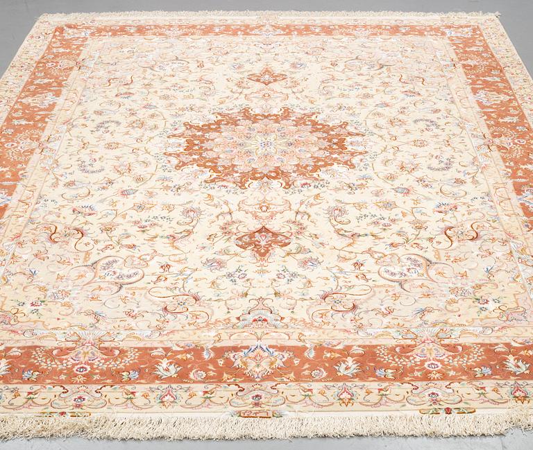 MATTA, Täbris, part silk, ca 350 x 244 cm.
