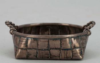 PARTI SILVER/NYSILVER, 6 delar, bl.a. St. Petersburg, sent 1800-tal till 1900-talets andra hälft.