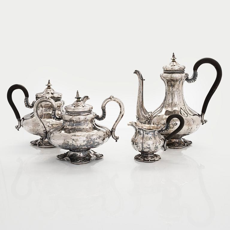 Ivan Gubkin, Kaffe- och teservis, 4 delar, silver, Moskva 1847-48.
