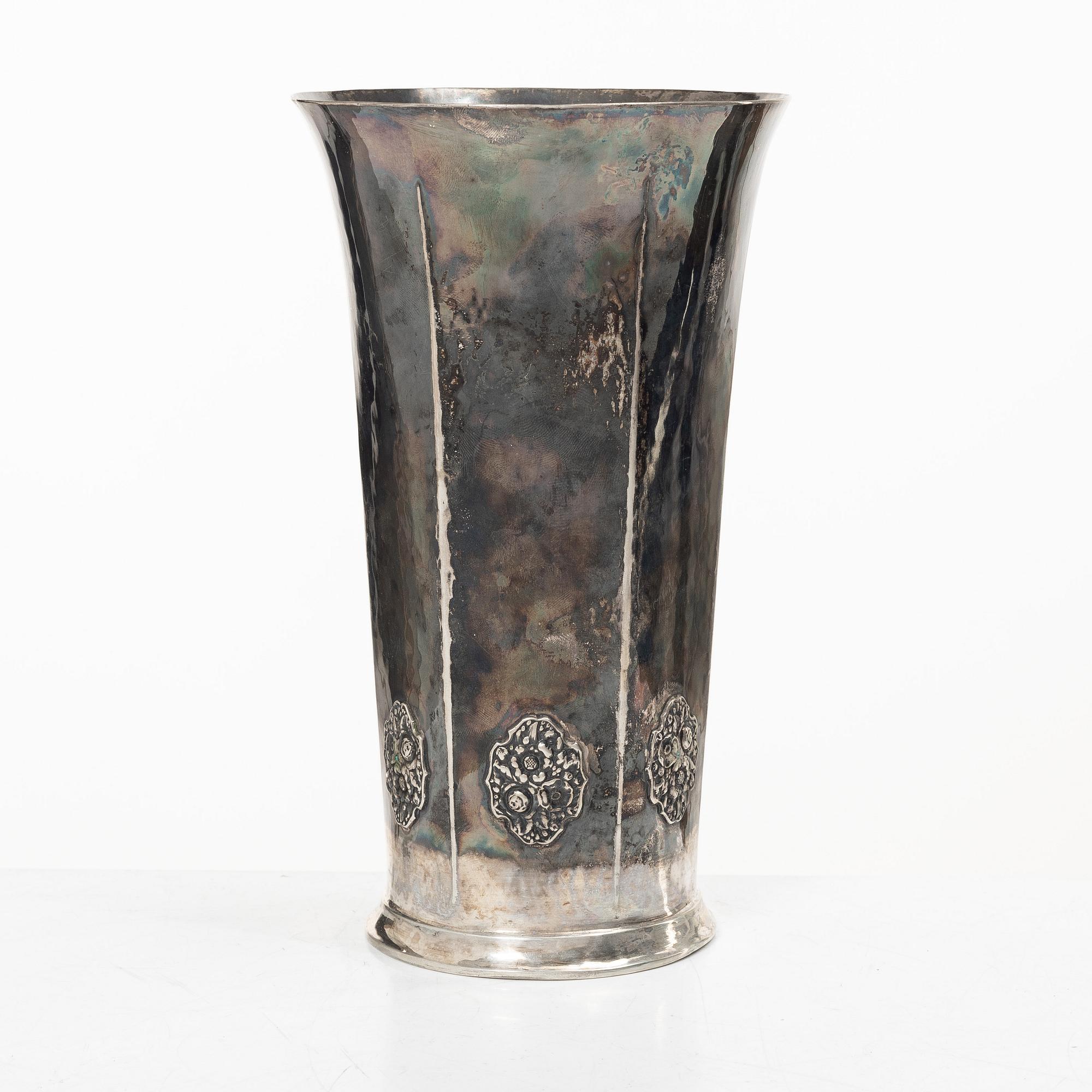 C.G. Hallberg, a silver vase, Stockholm 1919.