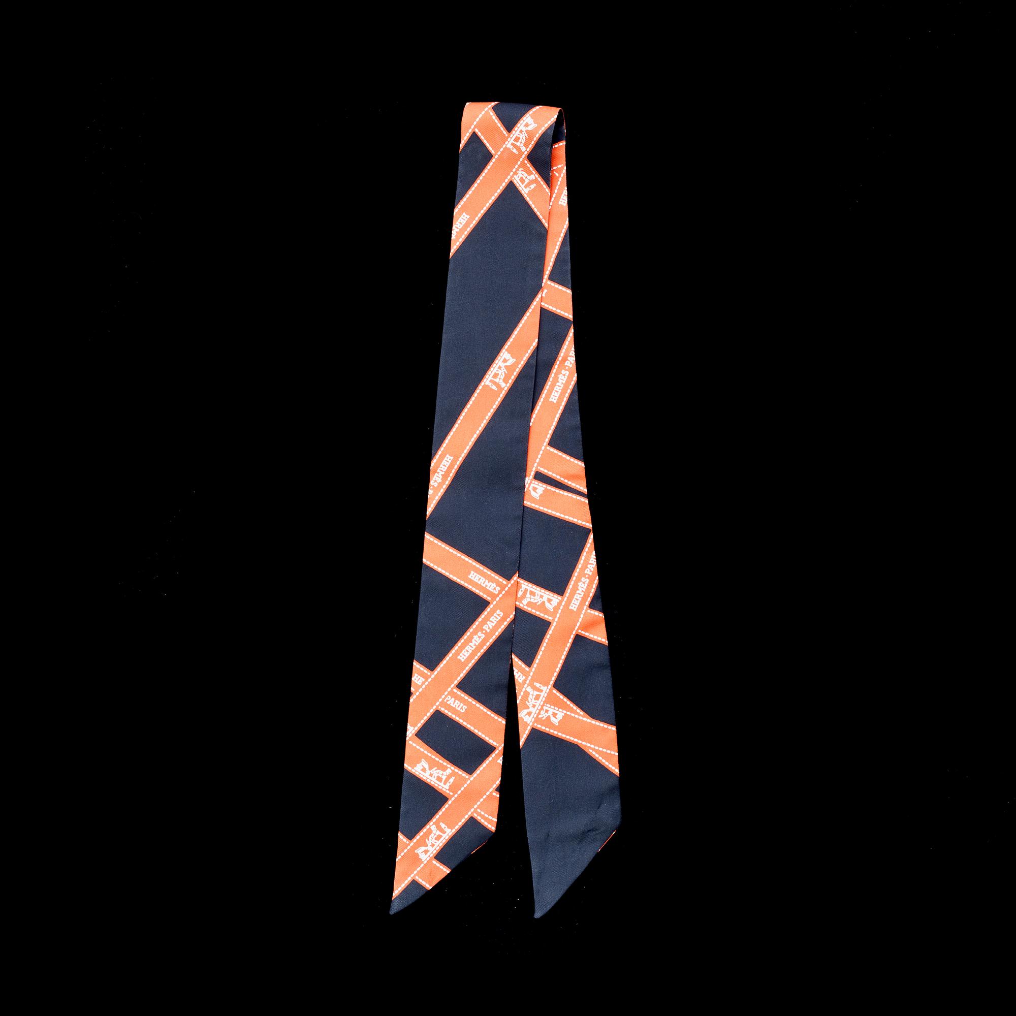 SCARF, siden, Hermés. made in France.