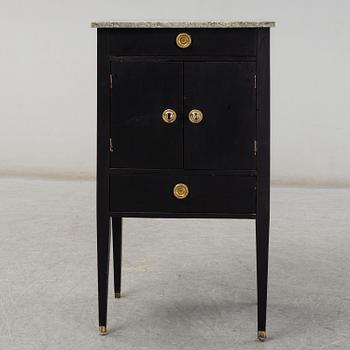 POTTSKÅP, gustaviansk stil, 1800-tal.
