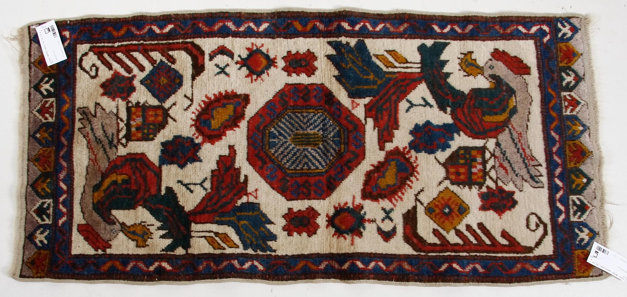 MATTA, anatolisk. Ca 117 x 57.
