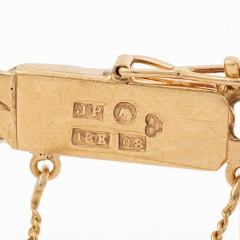 18K gold bracelet.