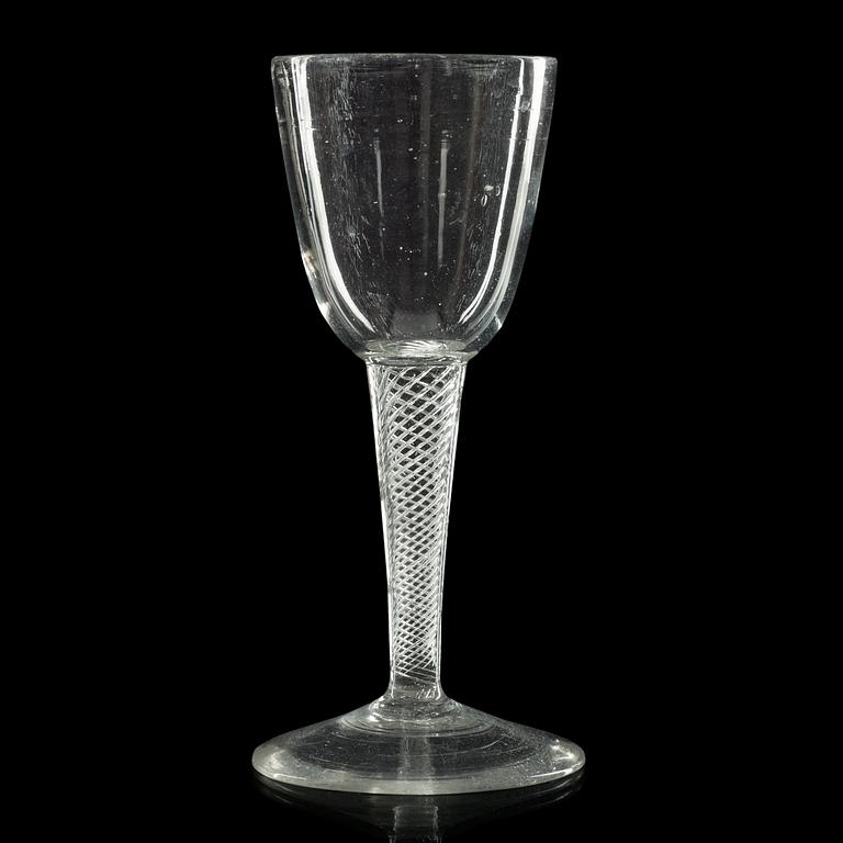 VINGLAS, åtta stycken. England eller Kungsholms glasbruk, 1700-tal.