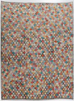 A CONTEMPORARY KILIM RUG, 290 x 220 cm.