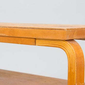 Alvar Aalto, bord / sidobord, modell 87, för O.Y. Huonekalu- ja Rakennustyötehdas A.B. tidigt 1950-tal.