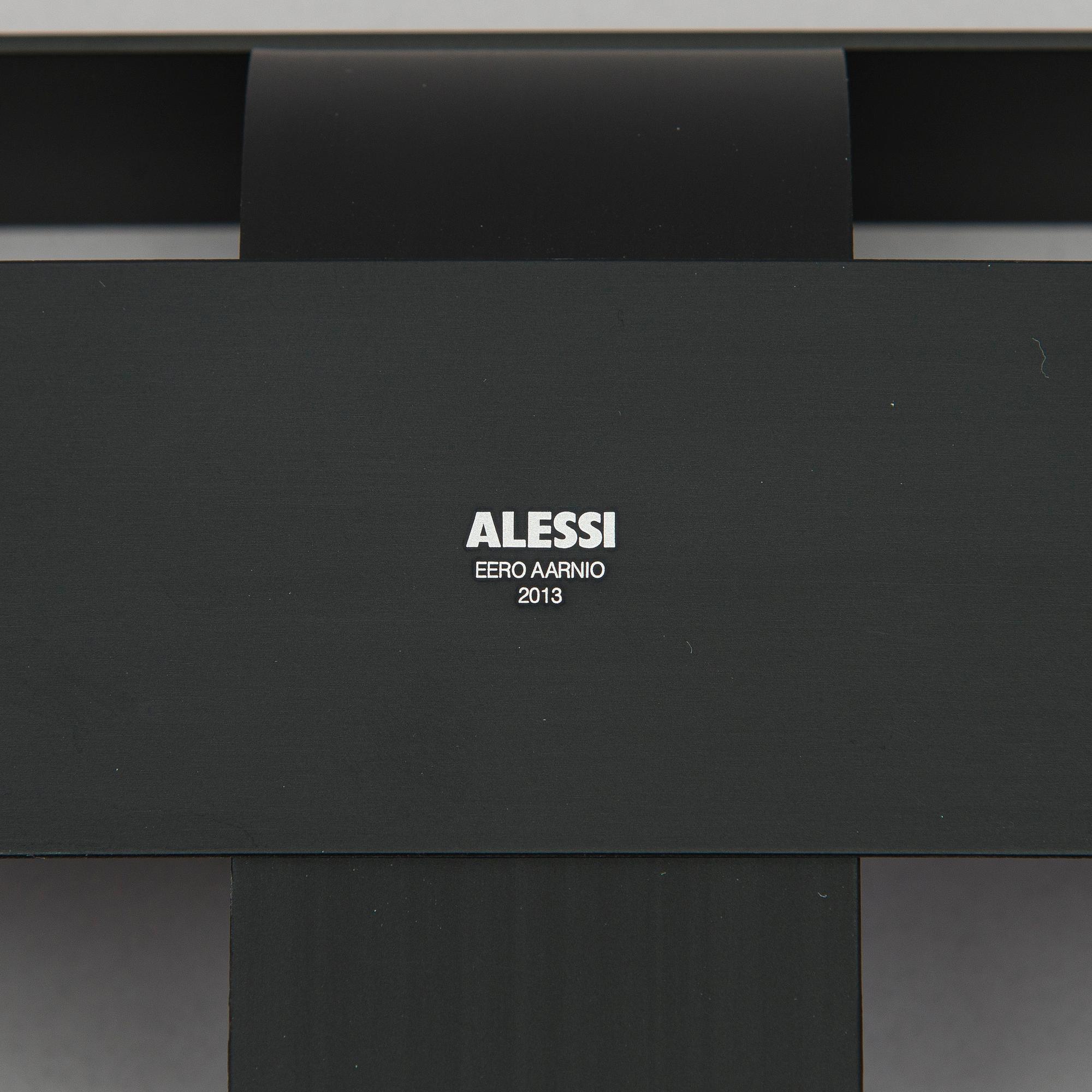 Eero Aarnio, kori, malli EA06 B "CrissCross", Alessi, 2013.