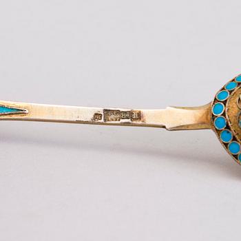 KAFFESKEDAR 6+1, emalj och silver, Ryssland ca 1900.